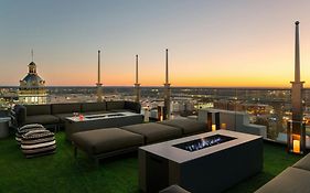 Moxy Columbia Downtown